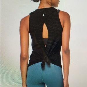 Lululemon back tie or open tank top
